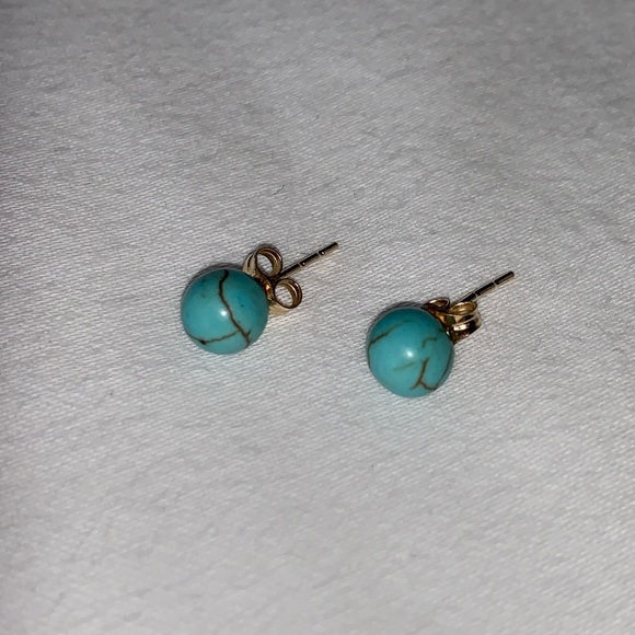 Turquoise studs - Picture 2 of 3